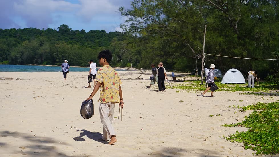 The Ripple Effect: A Communal Coastline Retreat